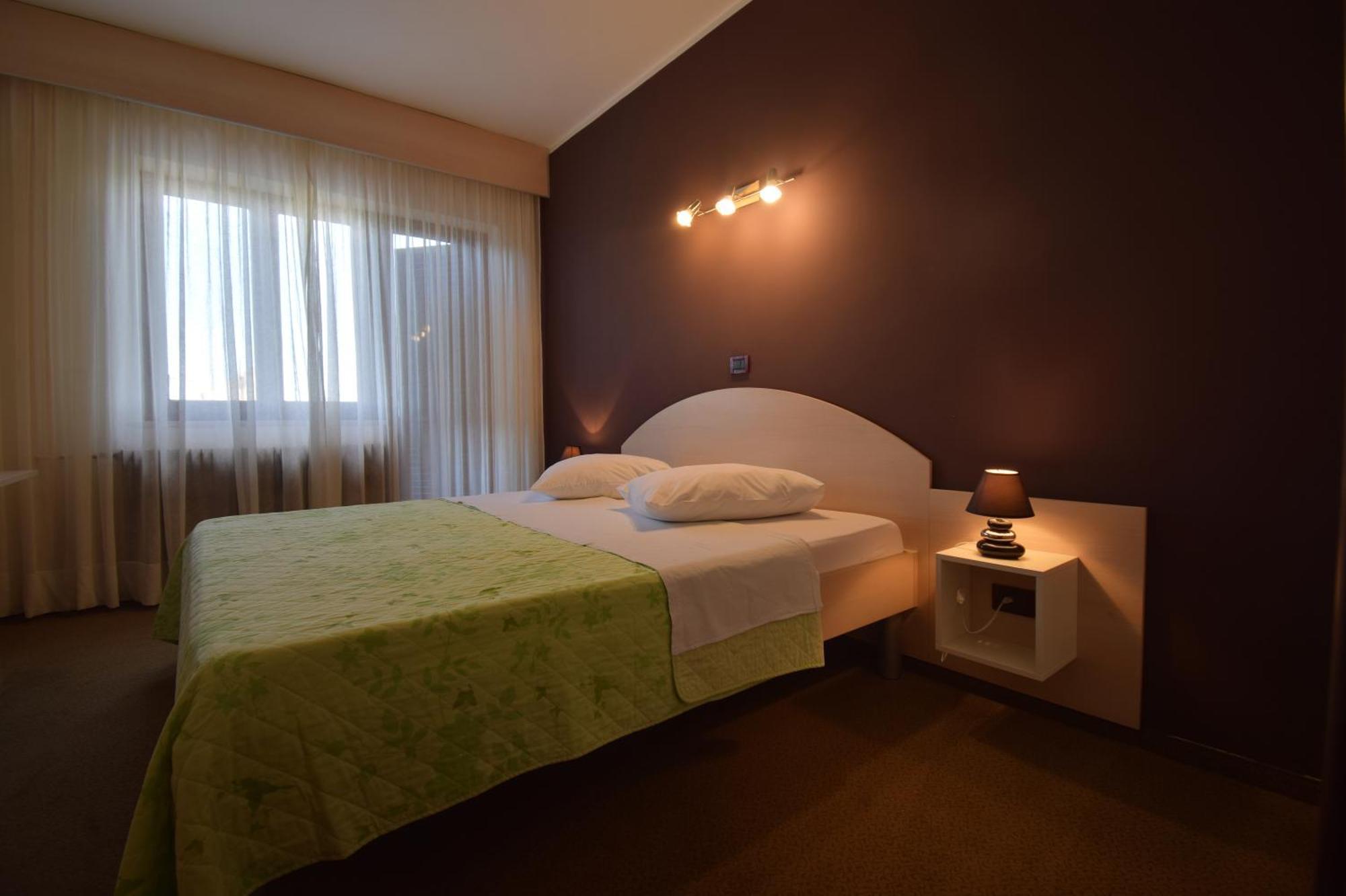 Hotel Zephyr - Plovanija Buje Dış mekan fotoğraf